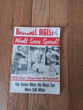 World Series Special! Vintage Red and White Magazine. Oct.-Nov. 1967